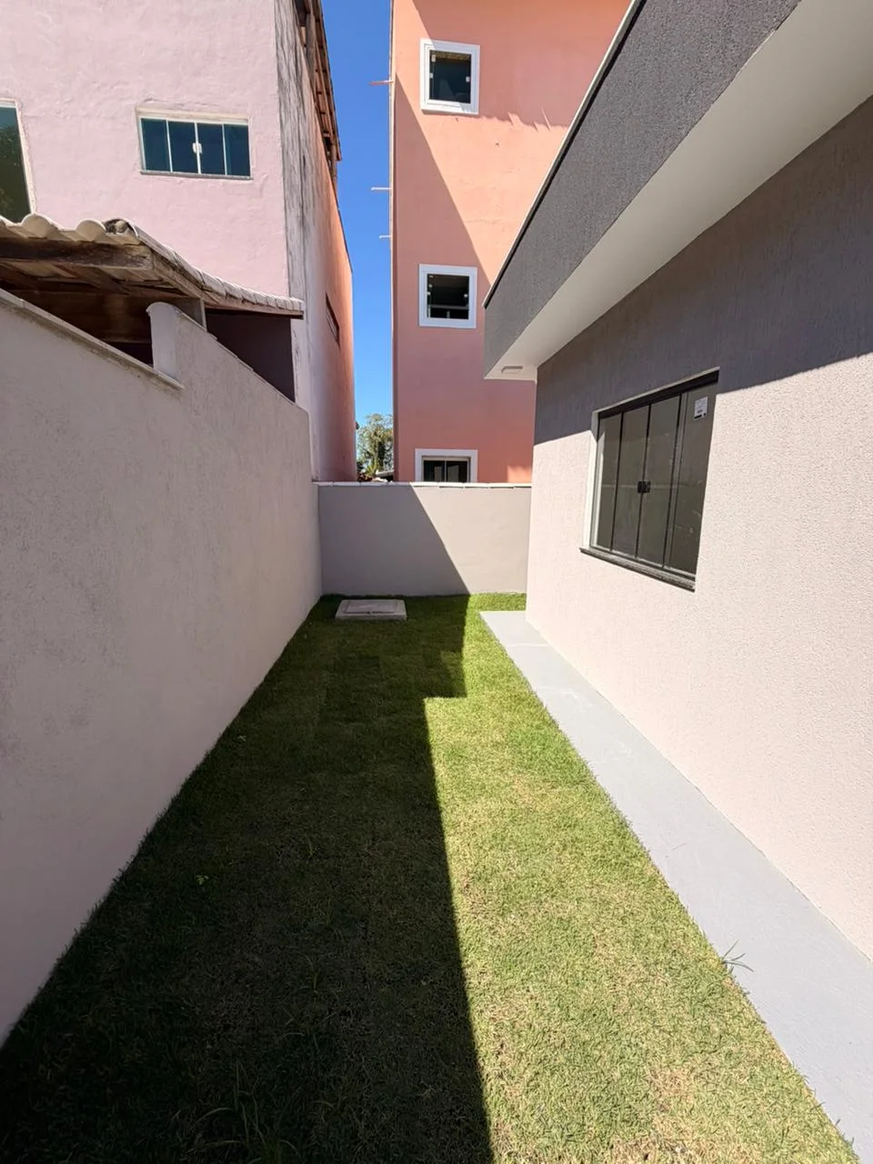 CASA À VENDA A PRÓXIMO DA ILHA DOS DINOSSAUROS