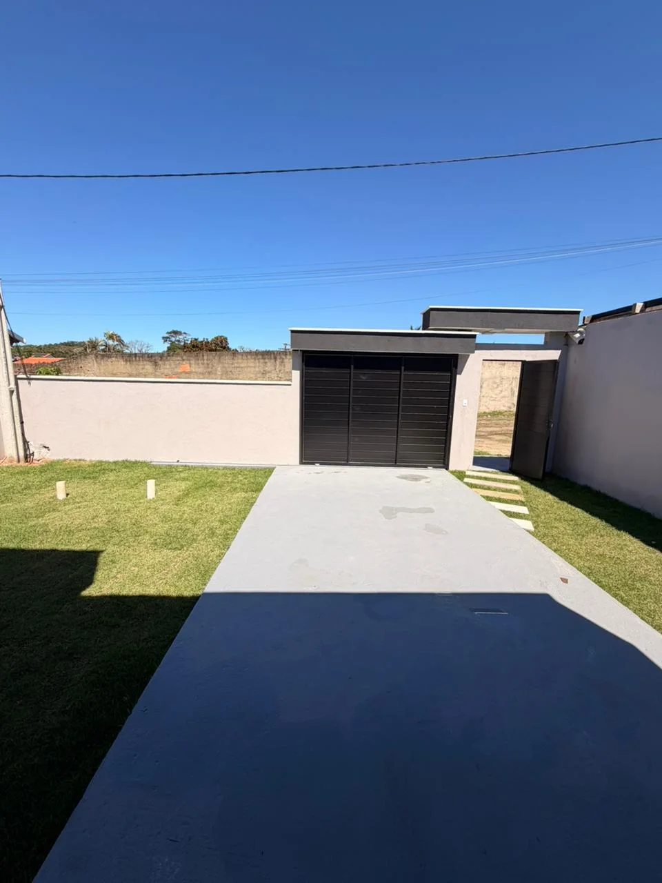 CASA À VENDA A PRÓXIMO DA ILHA DOS DINOSSAUROS