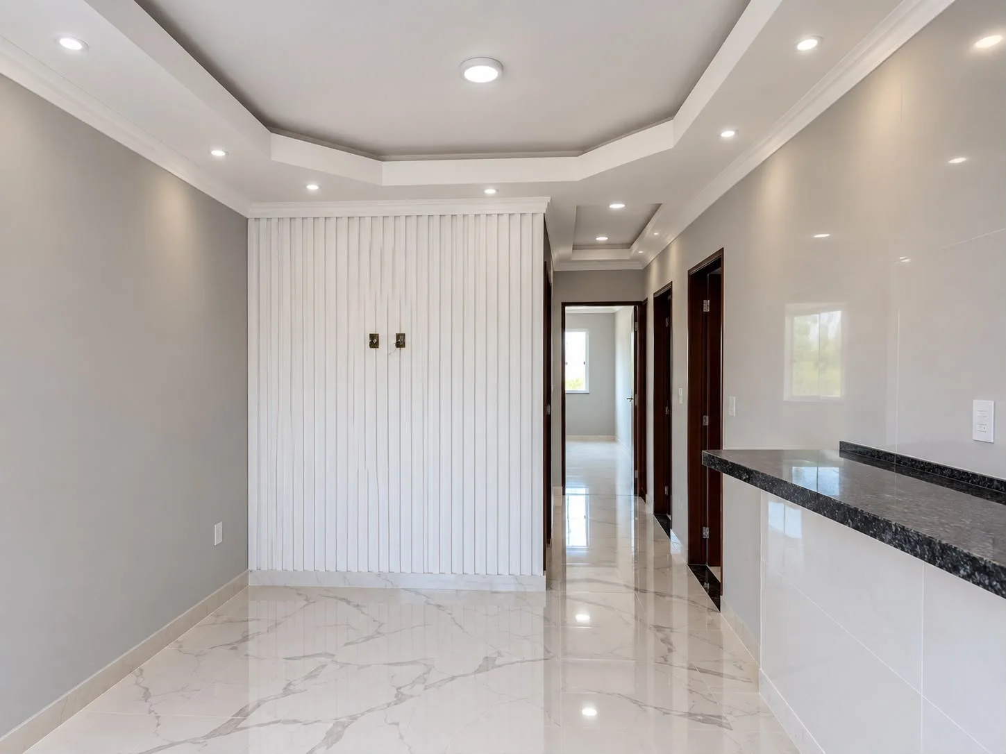 CASA COM ACABAMENTO DE ALTO PADRÃO - R$ 280.000
