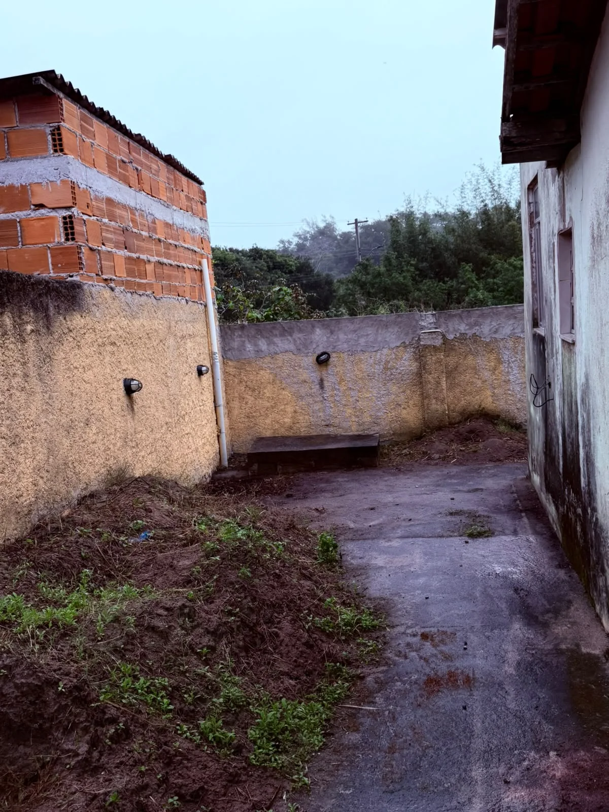 CASA Á VENDA POR APENAS 185.000 EM IGUABA GRANDE