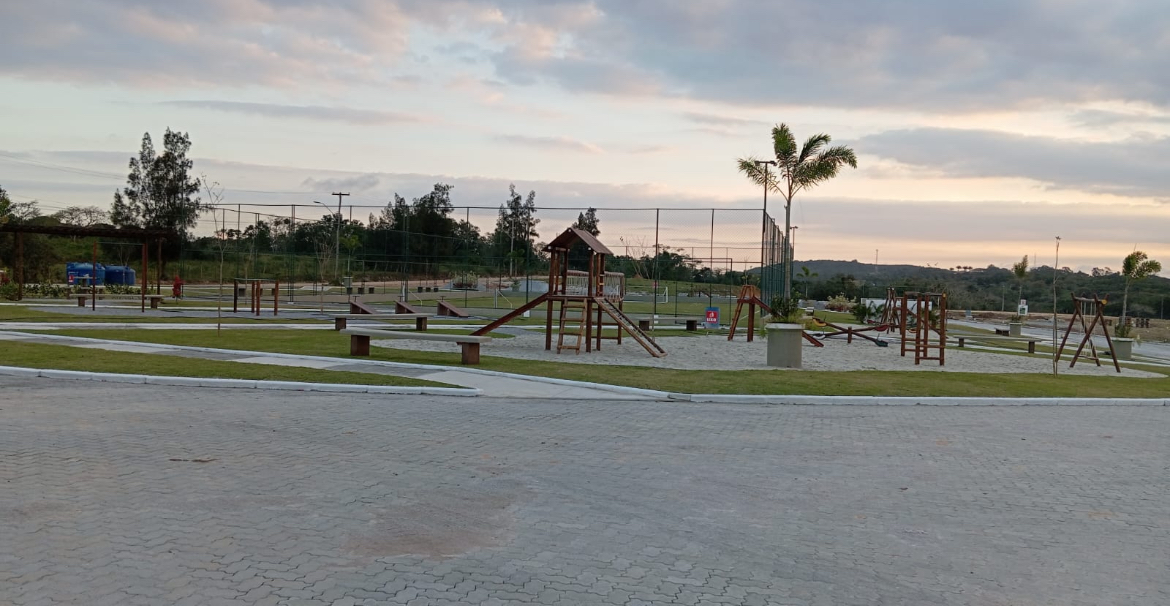 Lotes com RGI Laguna em Iguaba Grande
