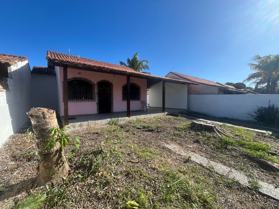 Imóvel para venda em Iguaba Grande, caracterizado por uma casa independente.