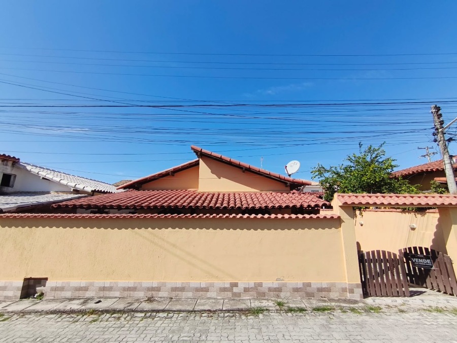 Oportunidade de casa própira em Condomínio!