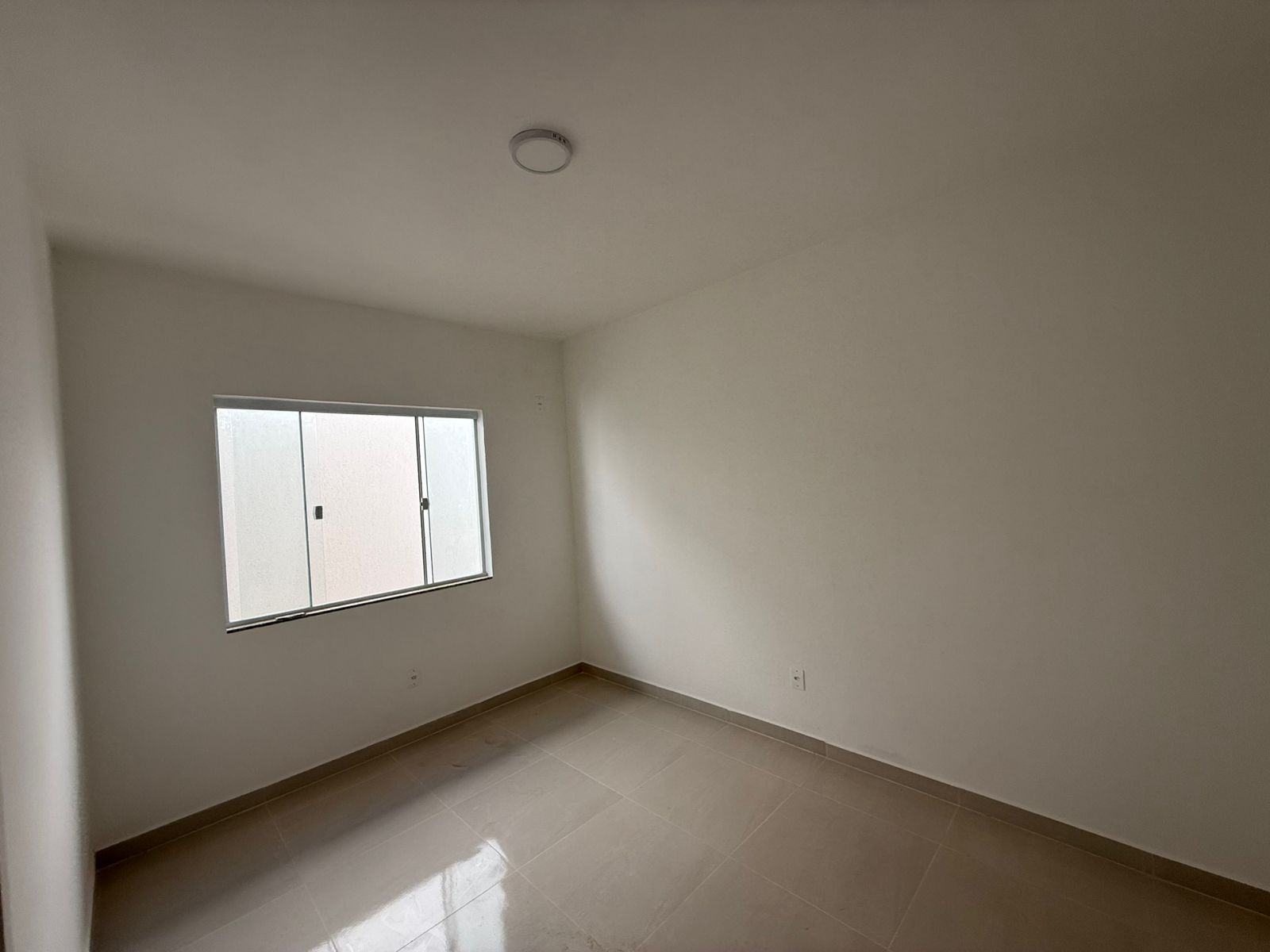 CASA NOVA NO CENTRO DA CIDADE POR APENAS R$ 380.000