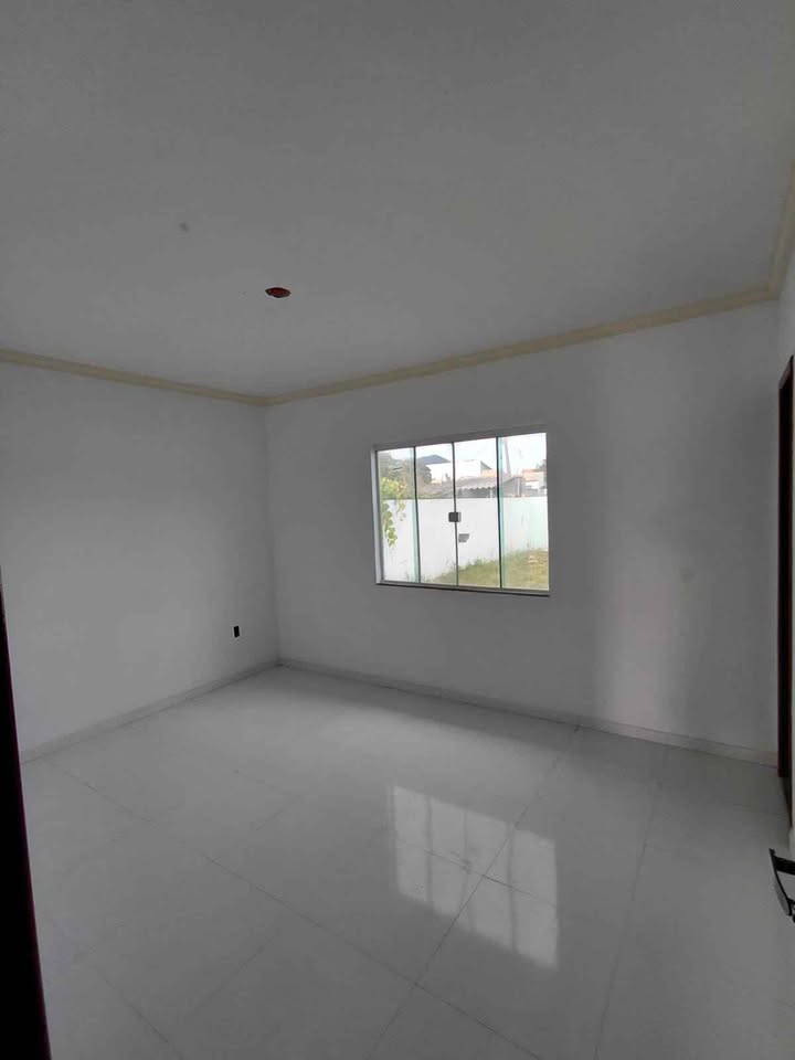 EXCELENTE CASA COM 3 QUARTOS POR APENAS R$ 320.000.00