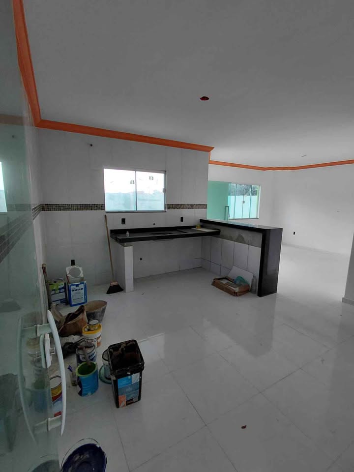 EXCELENTE CASA COM 3 QUARTOS POR APENAS R$ 320.000.00