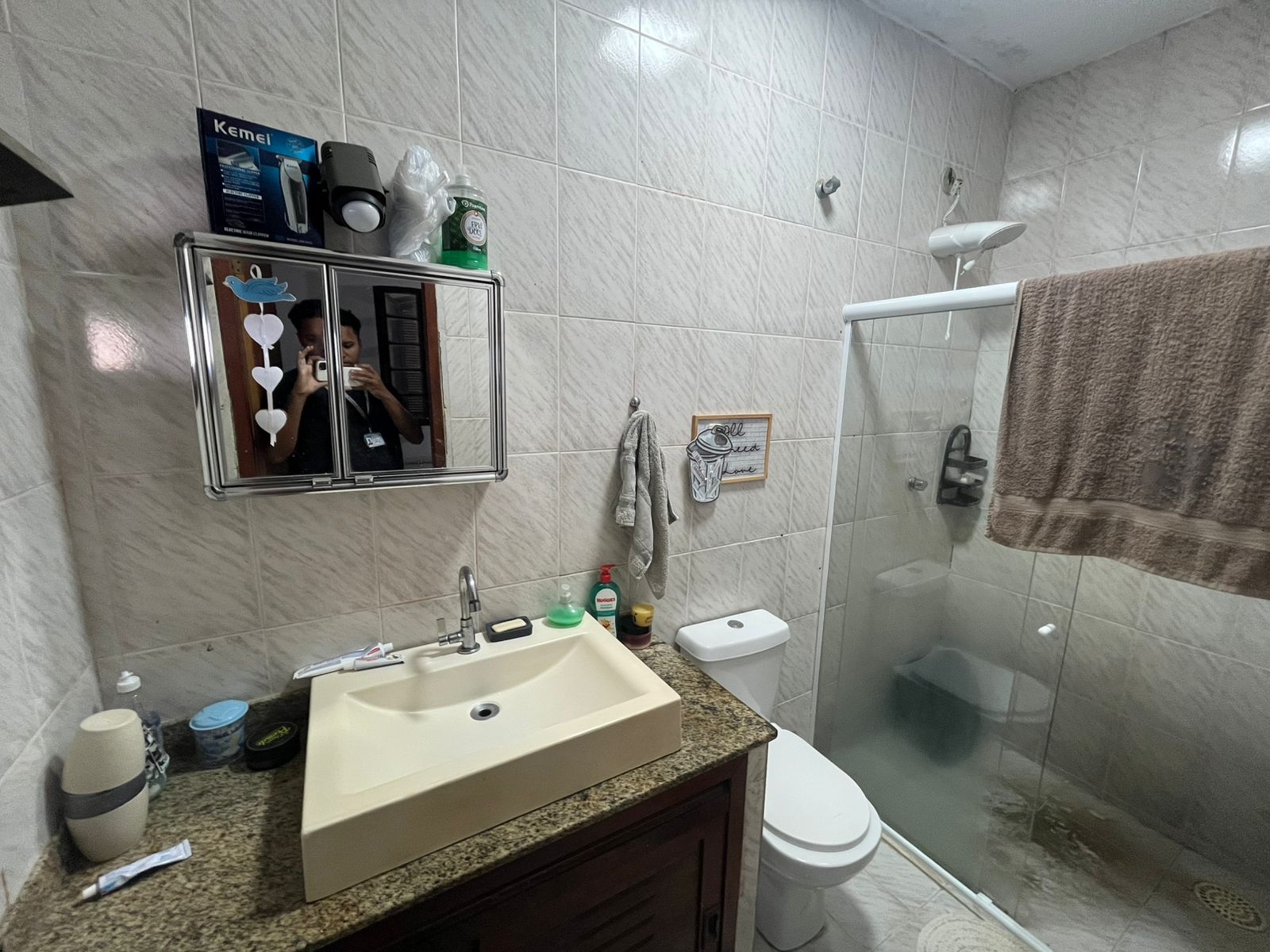 CASA COM 4 QUARTOS E PISCINAS NOS UBÁS R$ 420.000