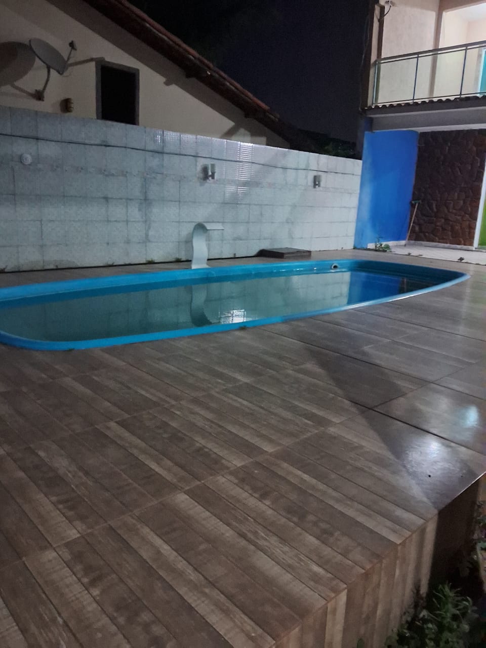 EXCELENTE CASA DUPLEX Á APENAS 300m da PRAIA