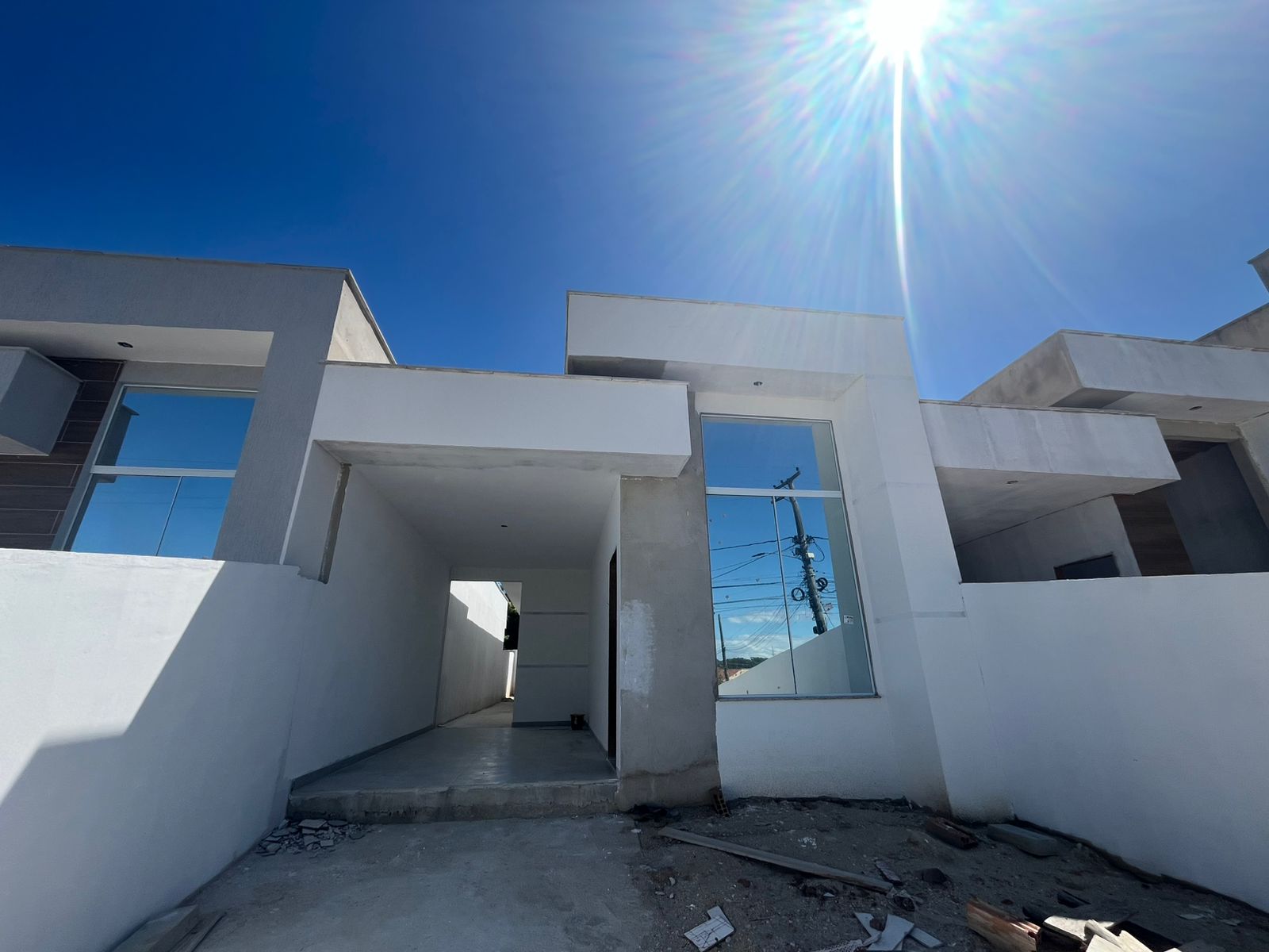 EXCELENTE CASA DE PRIMEIRA EM ÁREA CENTRAL - R$ 380.000