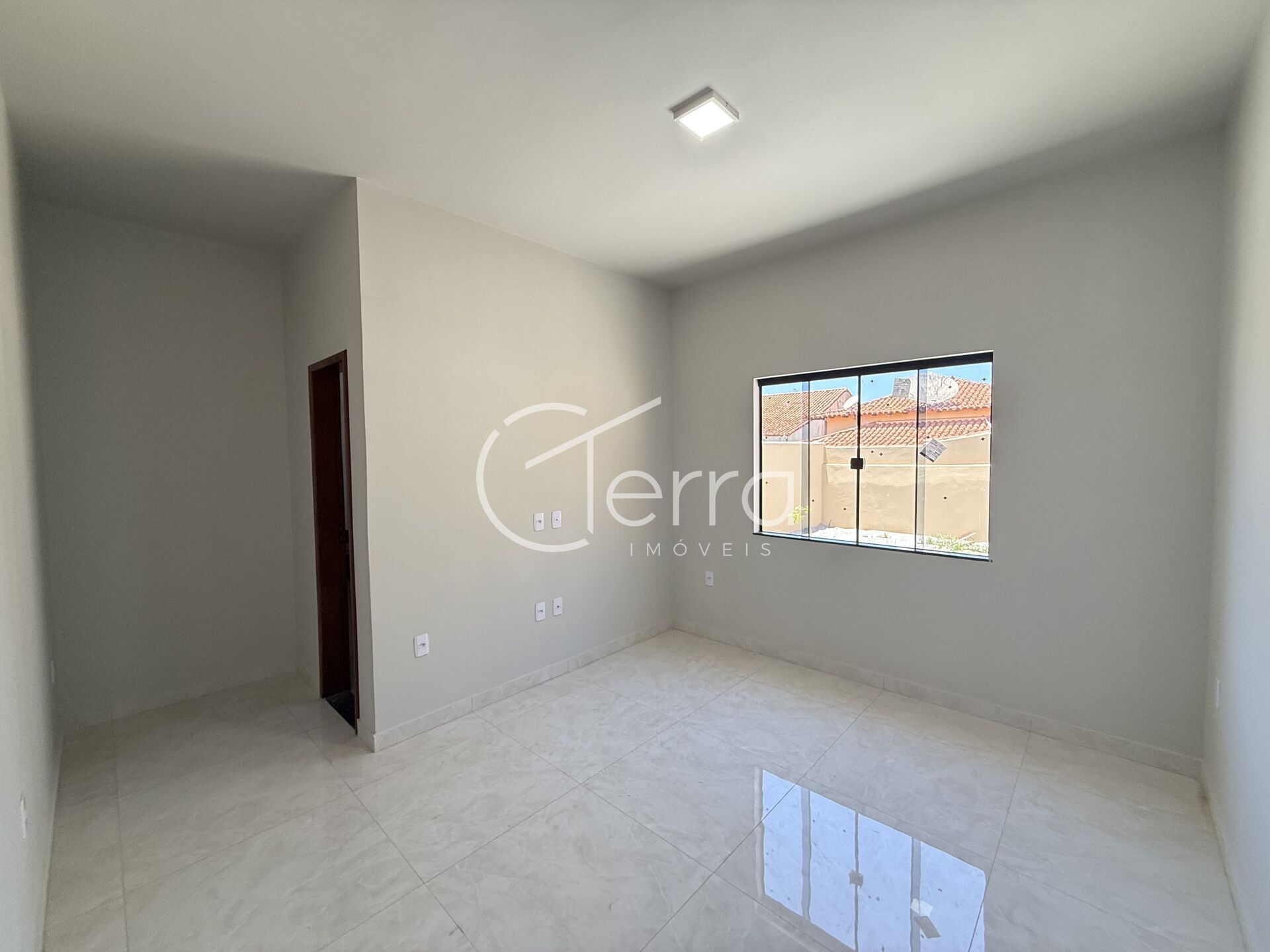 Casa com 2 dormitorios (01 suíte) a venda, por R$ 400.000,00 - Sopotó.