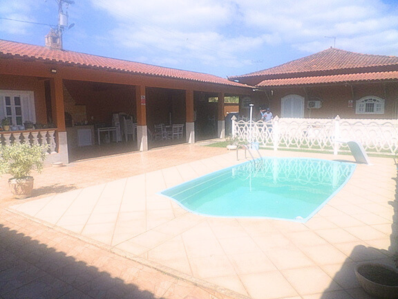 EXCELENTE CASA PRÓXIMA A VIA LAGOS, VENHA CONFERIR R$ 405.000,00 ACEITA FINANCIAMENTO POR CARTA DE CRÉDITO! NO MUNICÍPIO DE IGUABA GRANDE