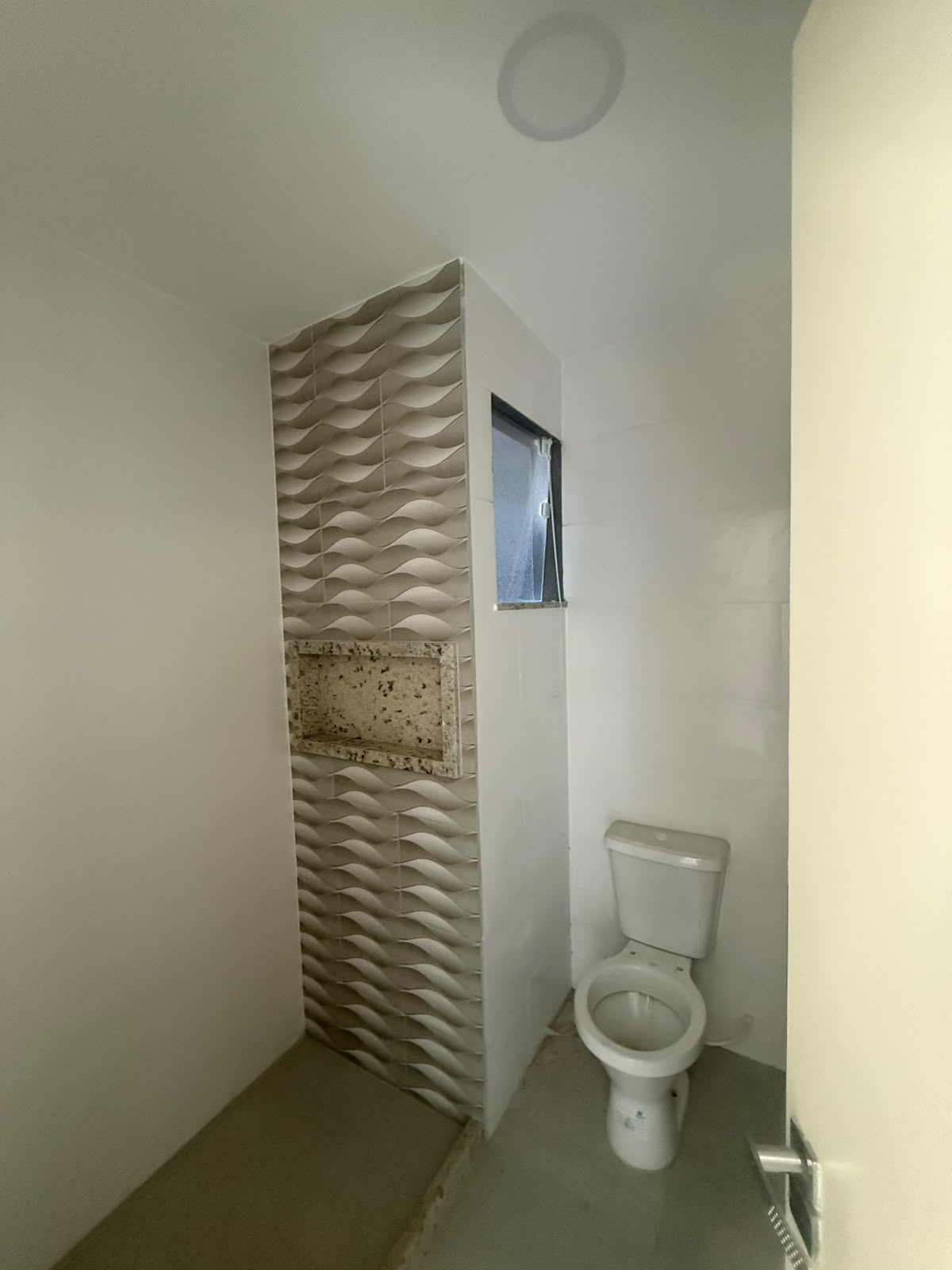 APARTAMENTO À VENDA – EM FRENTE À PRAIA DOS UBÁS |  R$ 350.000