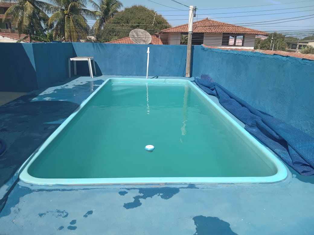 CASA COM PISCINA PRÓXIMO DA ILHA DOS DINOSSAUROS