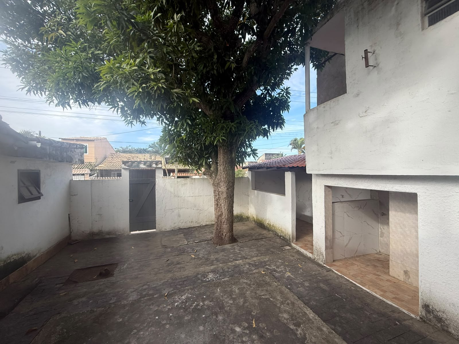 EXCELENTE CASA COM 4 QUARTOS, PISCINA E EDÍCULA ATRÁS - CIDADE NOVA