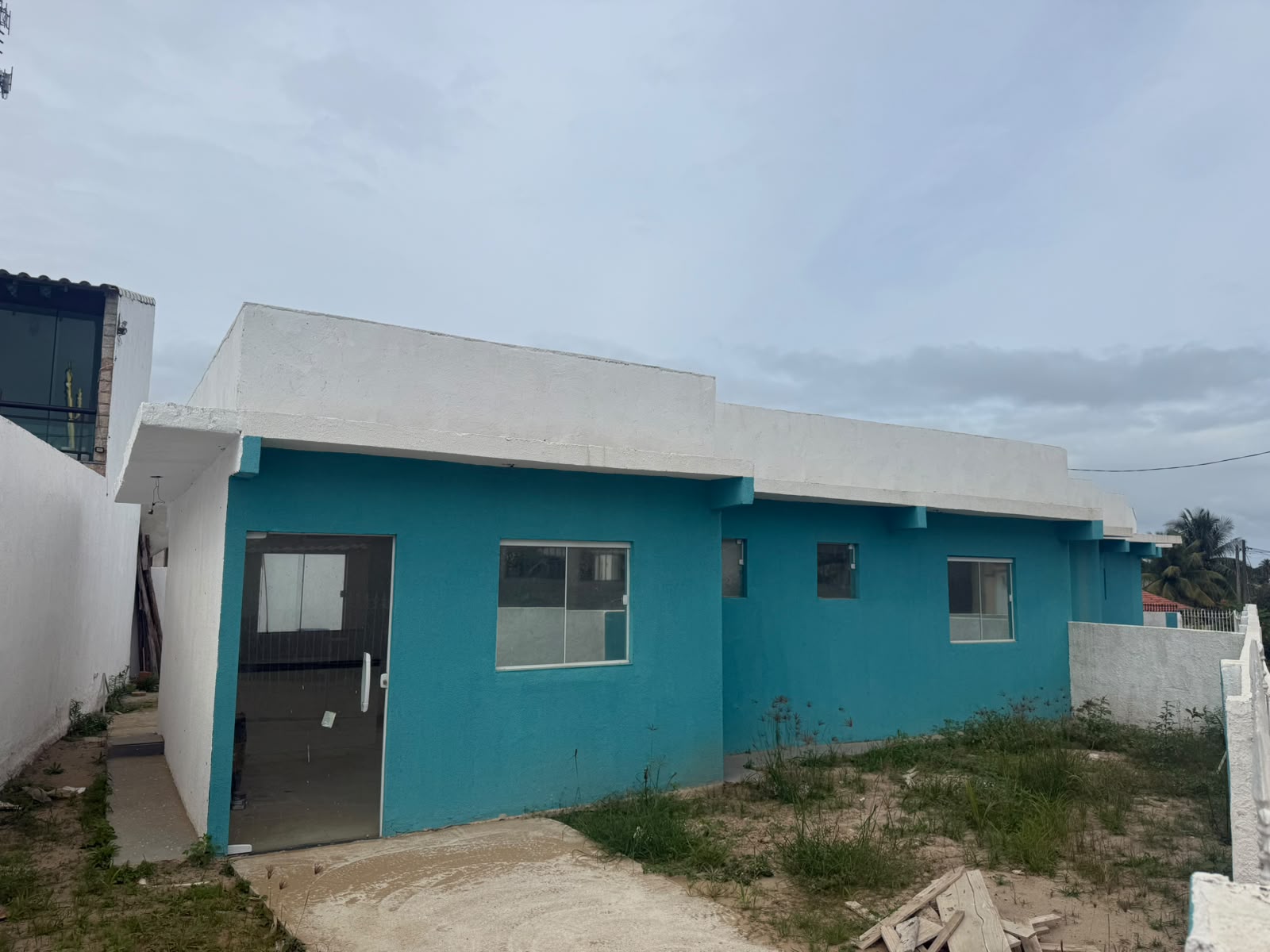 CASA COM 3 QUARTOS EM CIDADE NOVA - R$ 340.000