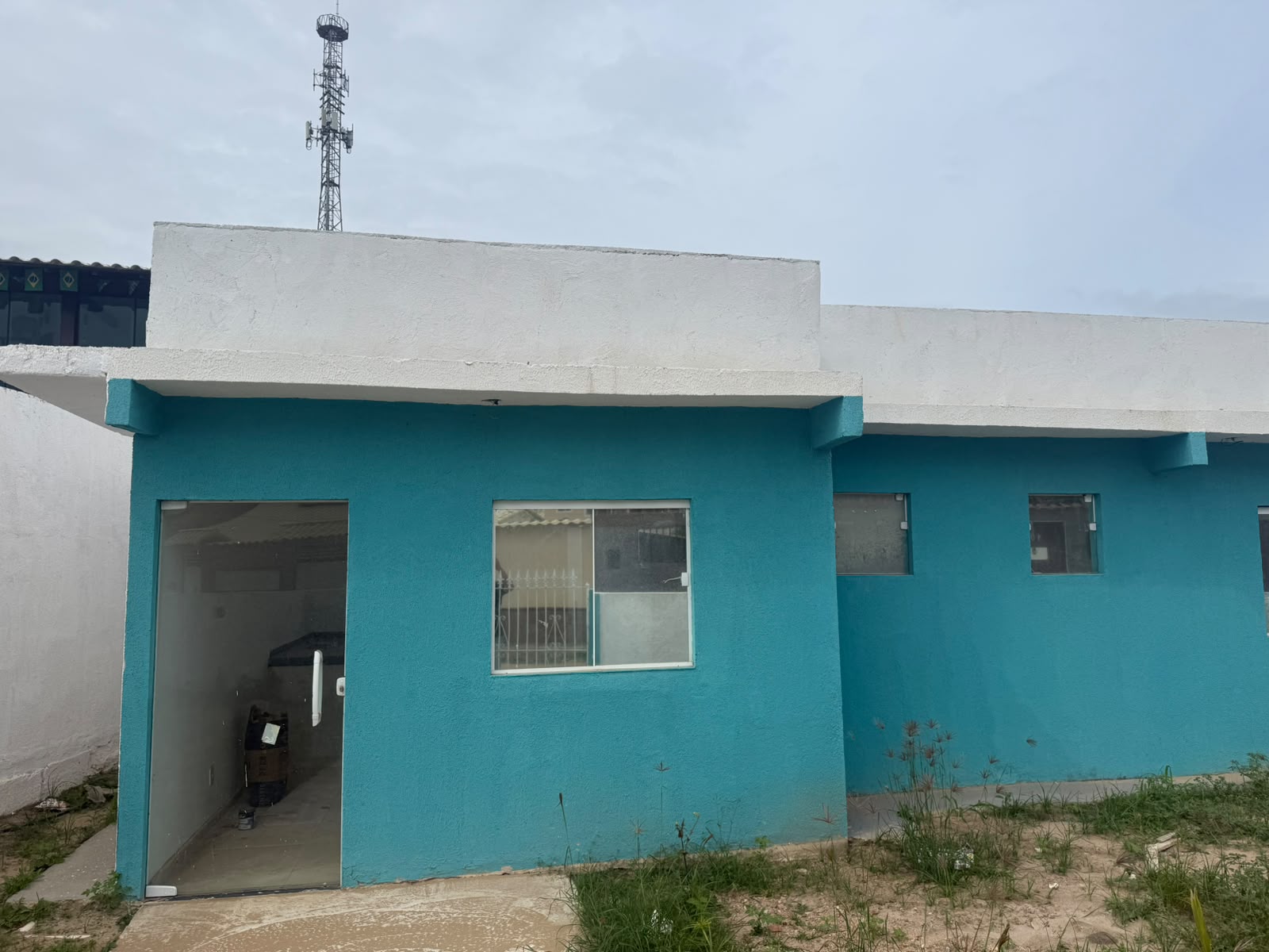 CASA COM 3 QUARTOS EM CIDADE NOVA - R$ 340.000