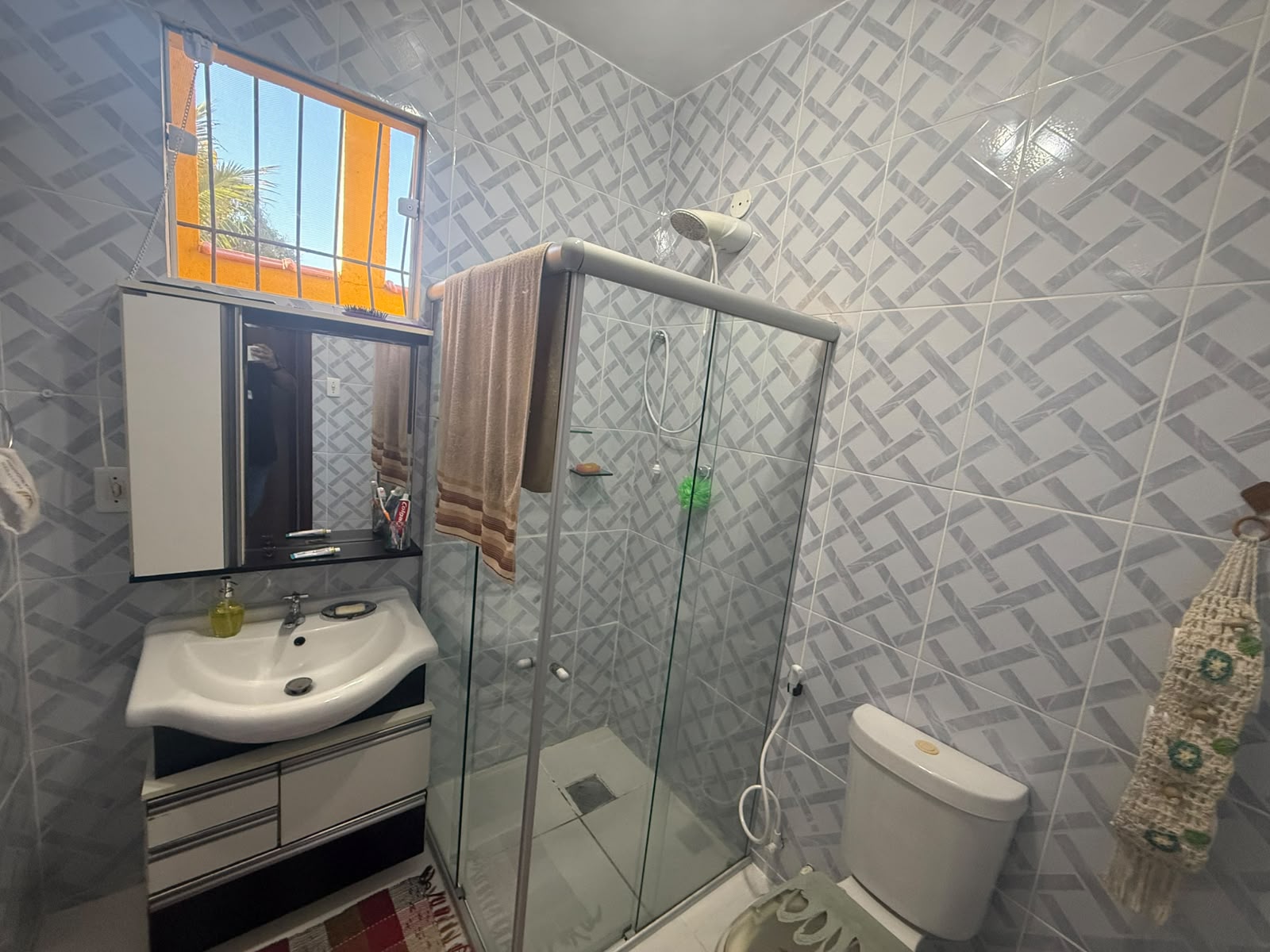 CASA À VENDA COM PISCINA POR R$ 400.000